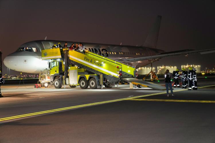 الشركة القطرية لإدارة وتشغيل المطارات "مطار" تختتم تمرين الطوارئ الشامل السادس في مطار حمد الدولي